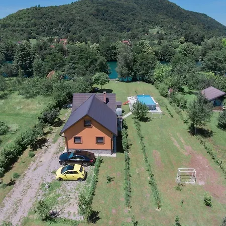 Vez Holiday home