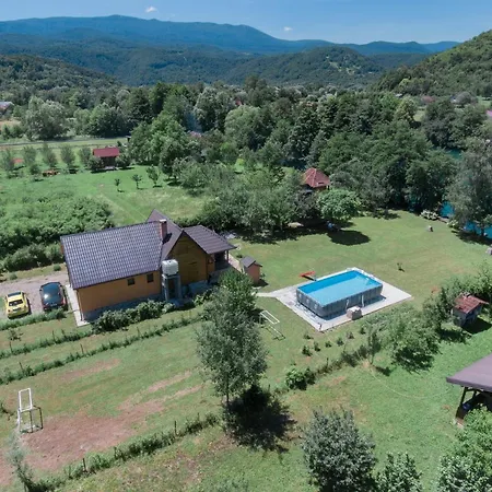 Vez Holiday home